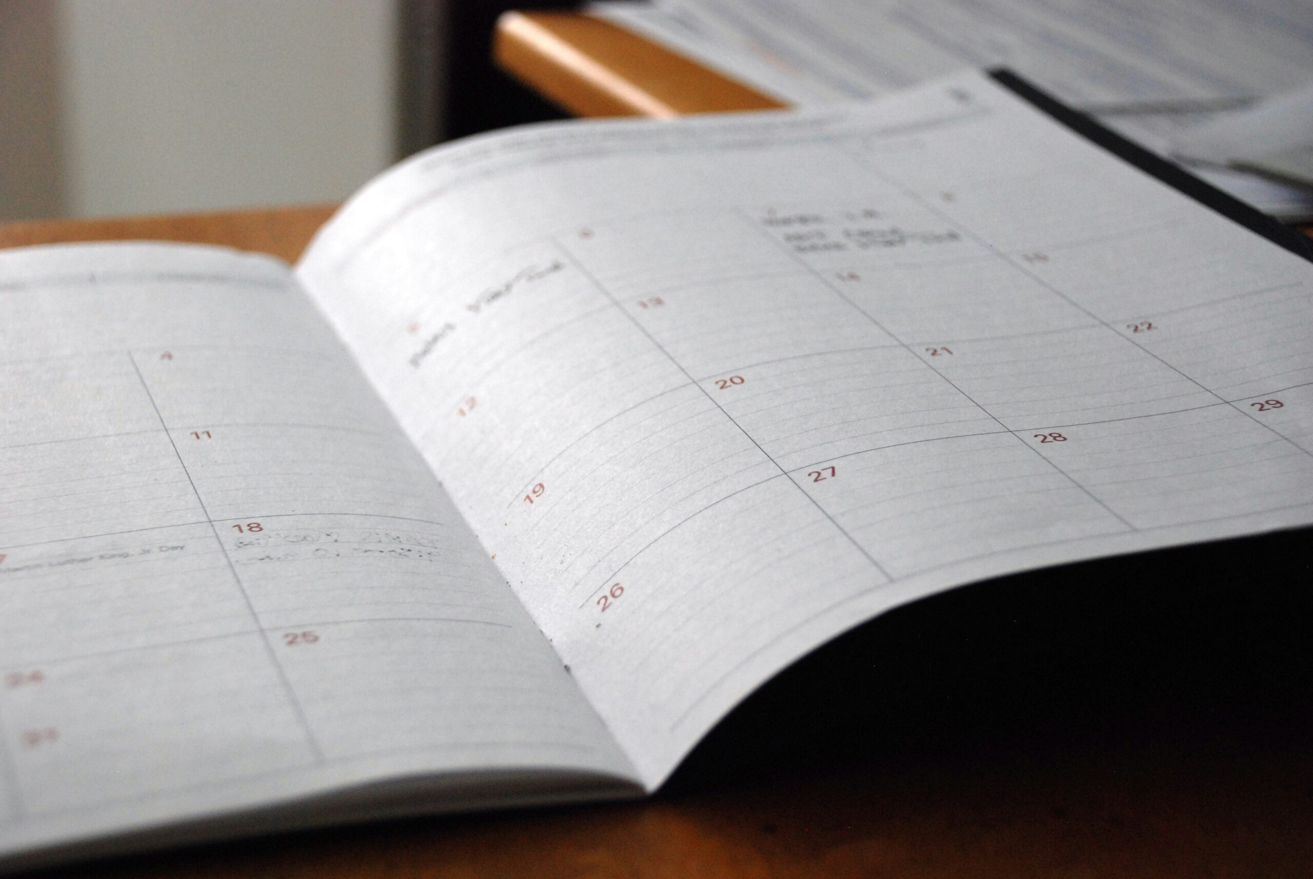 calendar-schedule-change-notebook