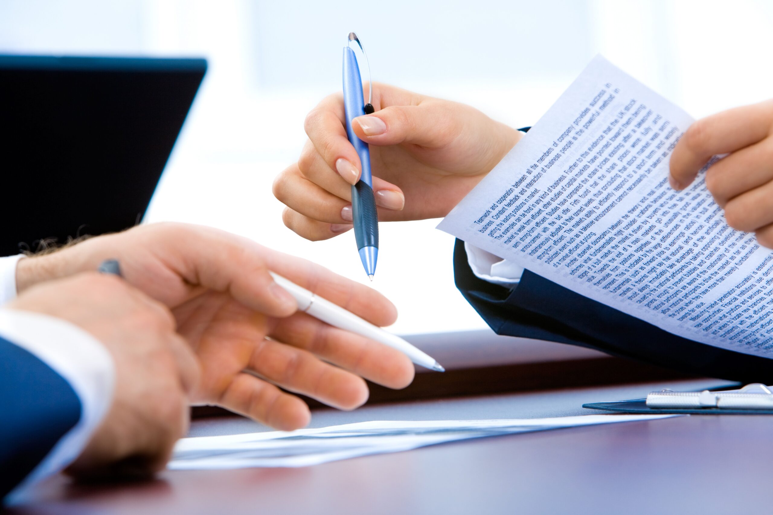 handover-documents-office-desk